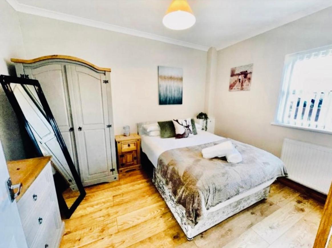 Strensall Willow Cottage With Hot Tub מראה חיצוני תמונה